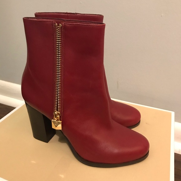 Michael Kors Frenchie Bootie - Picture 3 of 7